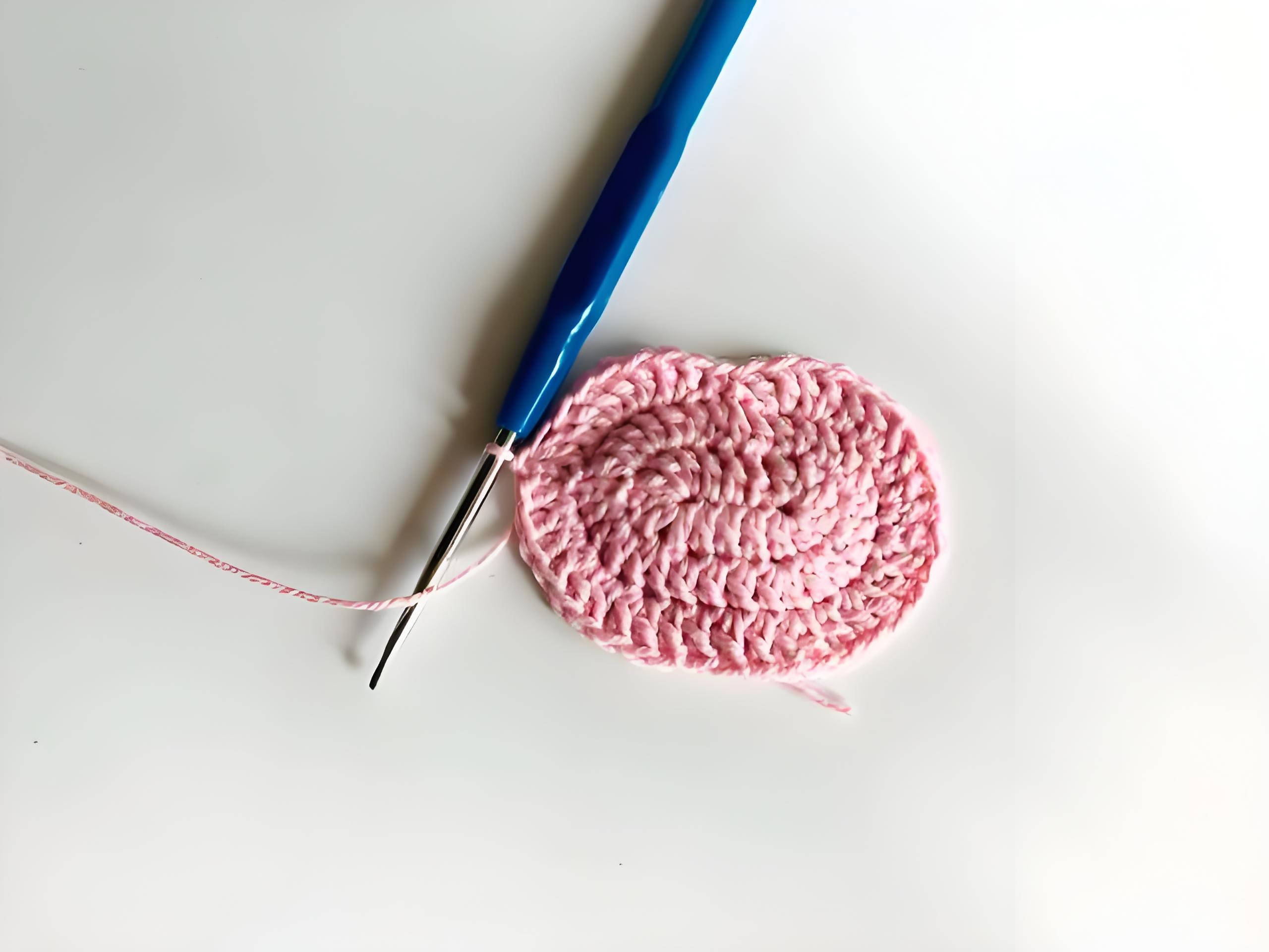 Does Using A Bigger Hook Use Less Yarn