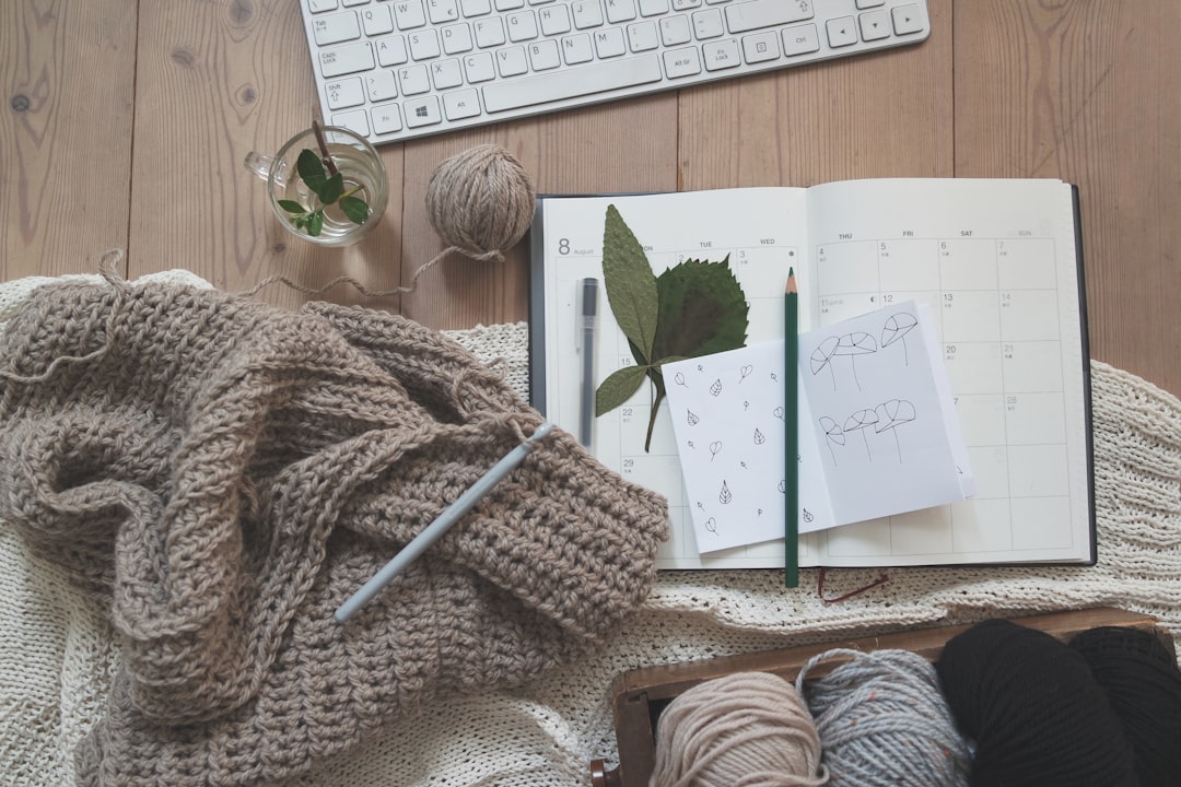 How to crochet for absolute beginners a simple weekend guide (with pictures)